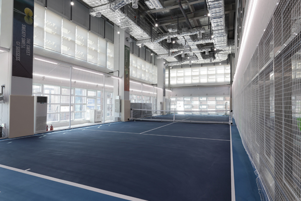 포시즌 테니스장 실내 시설 및 냉난방 환경
